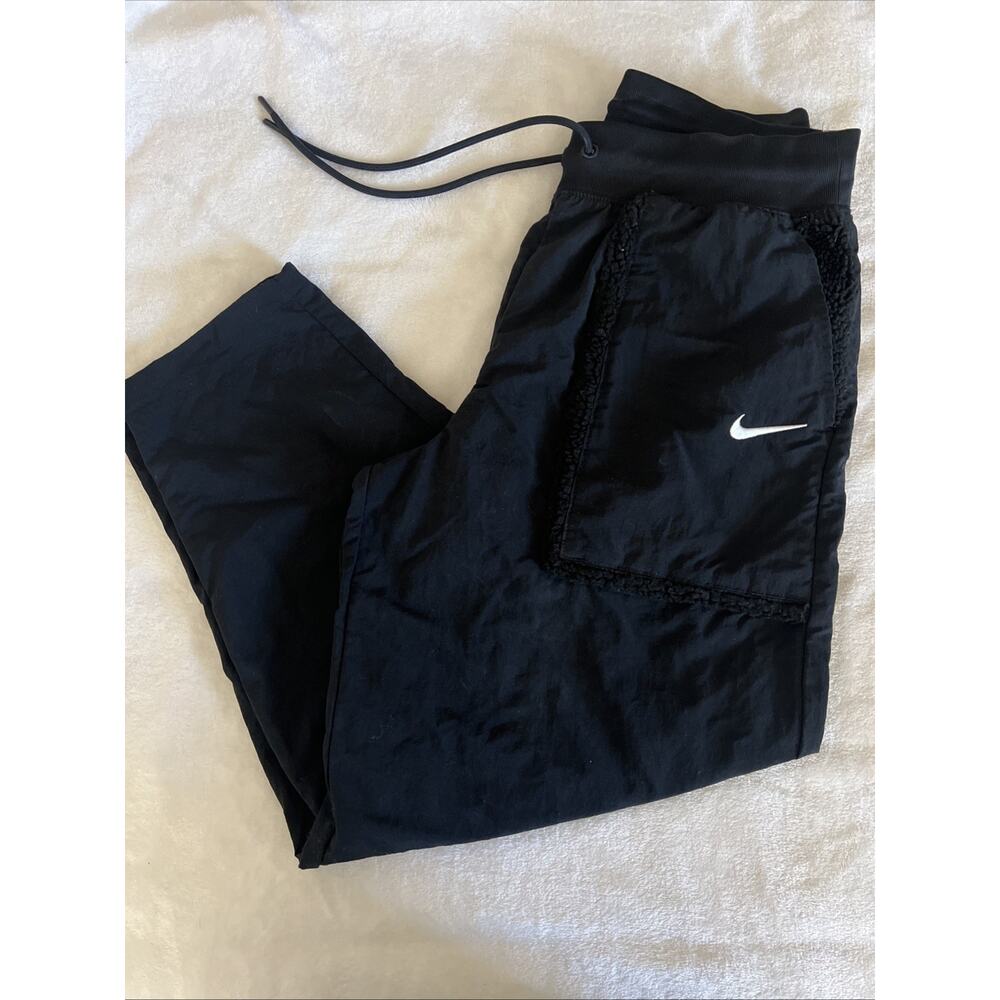 Nike Crop Pants Size Medium